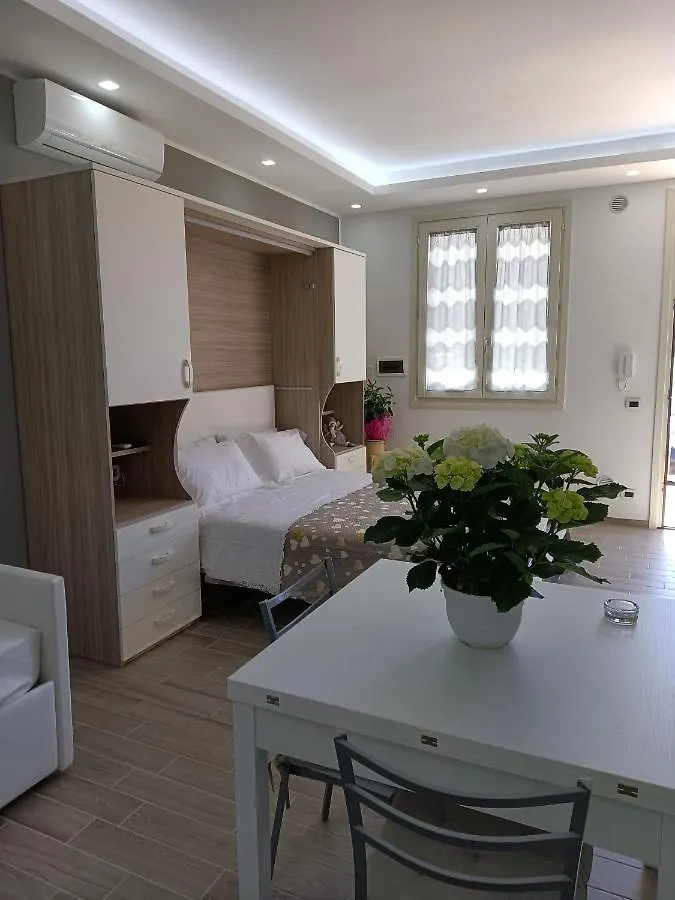 Monolocale Da Andrea Apartment Custonaci 0*,